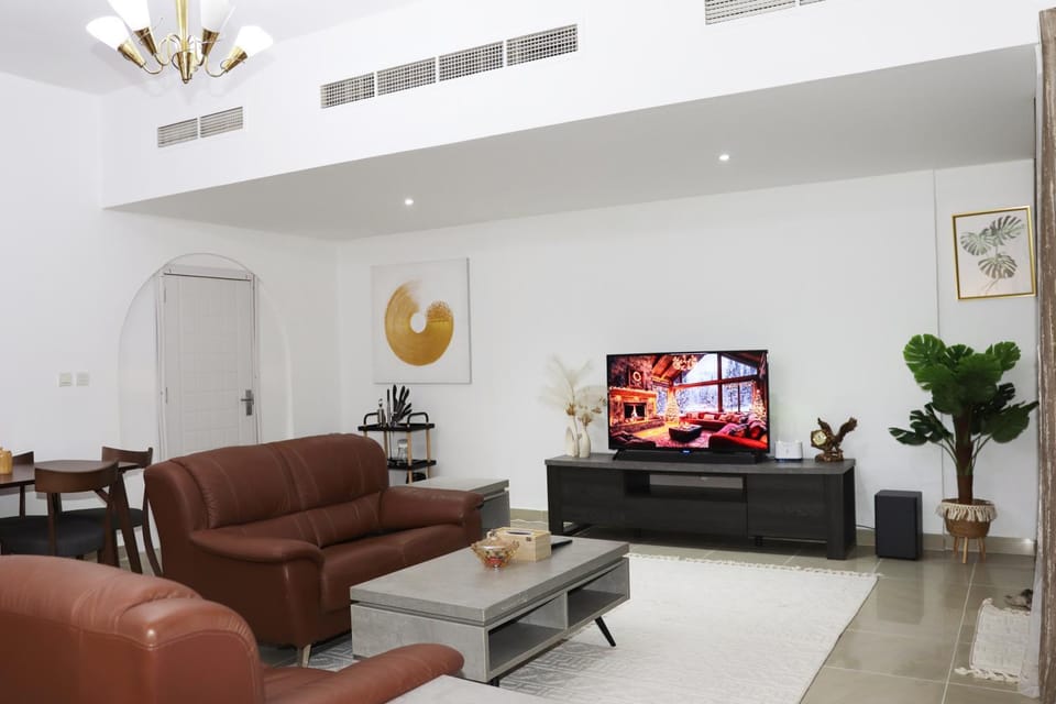 Communal lounge/ TV room, TV and multimedia, Living room, Seating area