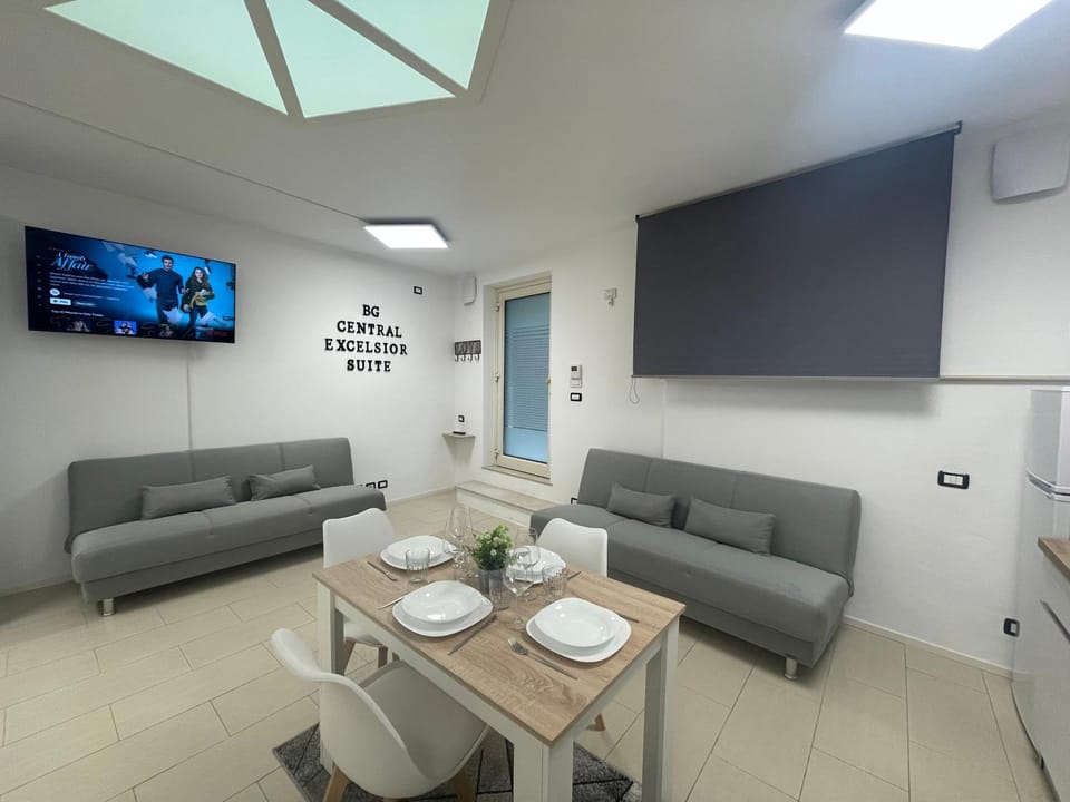 BG Central Excelsior Suite Apartment in Bergamo
