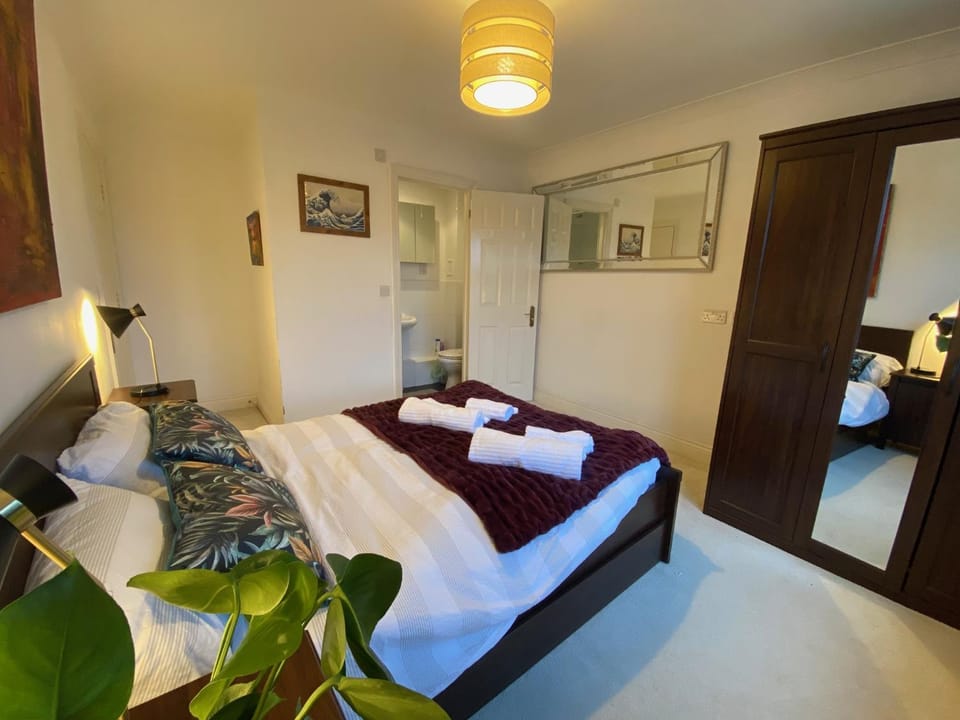 Bed, Photo of the whole room, Bedroom, towels, wardrobe