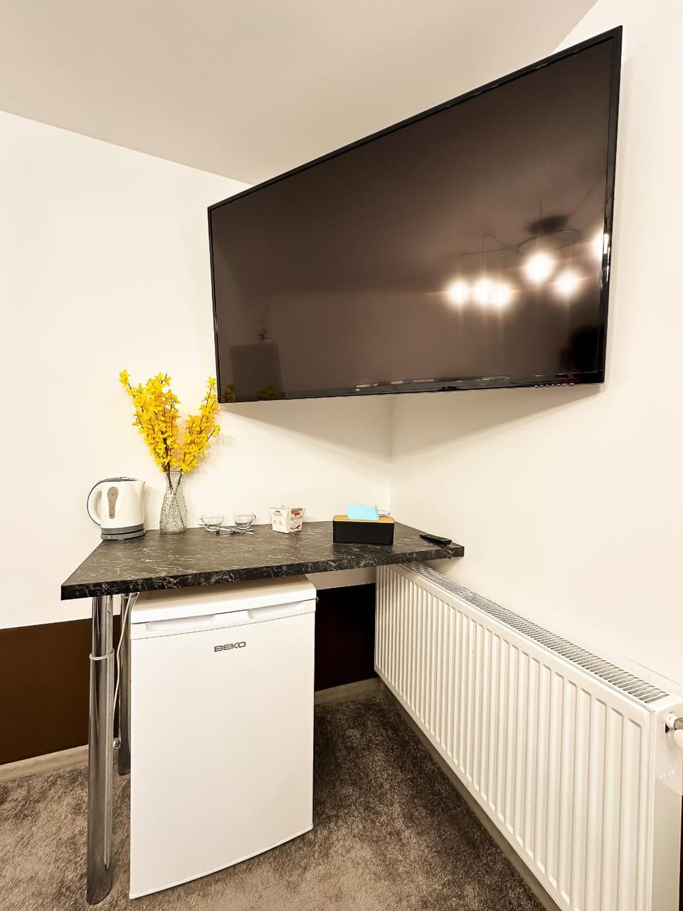 TV and multimedia, Kitchen or kitchenette