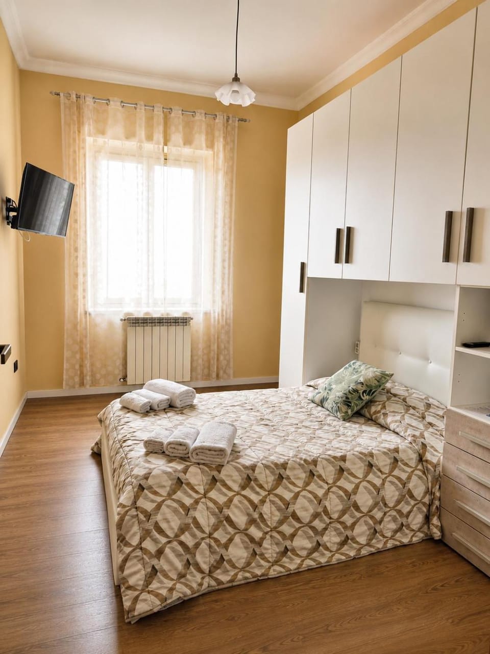 TV and multimedia, Bedroom, towels, towels