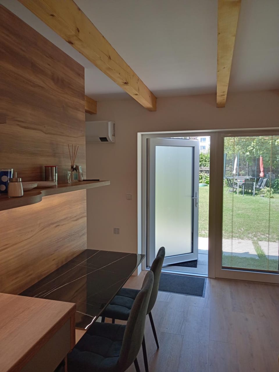 Kitchen or kitchenette, Living room, Seating area, Garden view