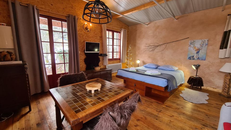 Communal lounge/ TV room, Photo of the whole room