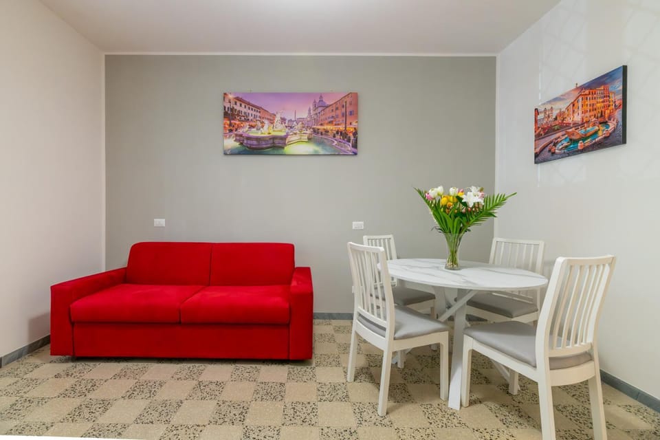 Living room, Dining area
