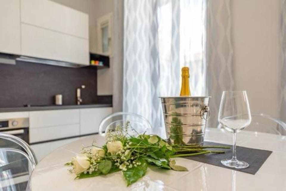 Kitchen or kitchenette, Living room, Decorative detail, Seating area