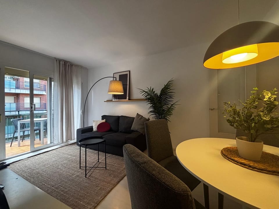 TV and multimedia, Living room, Dining area