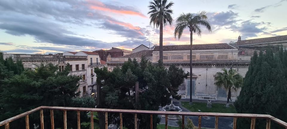 Natural landscape, View (from property/room), Landmark view, Quiet street view