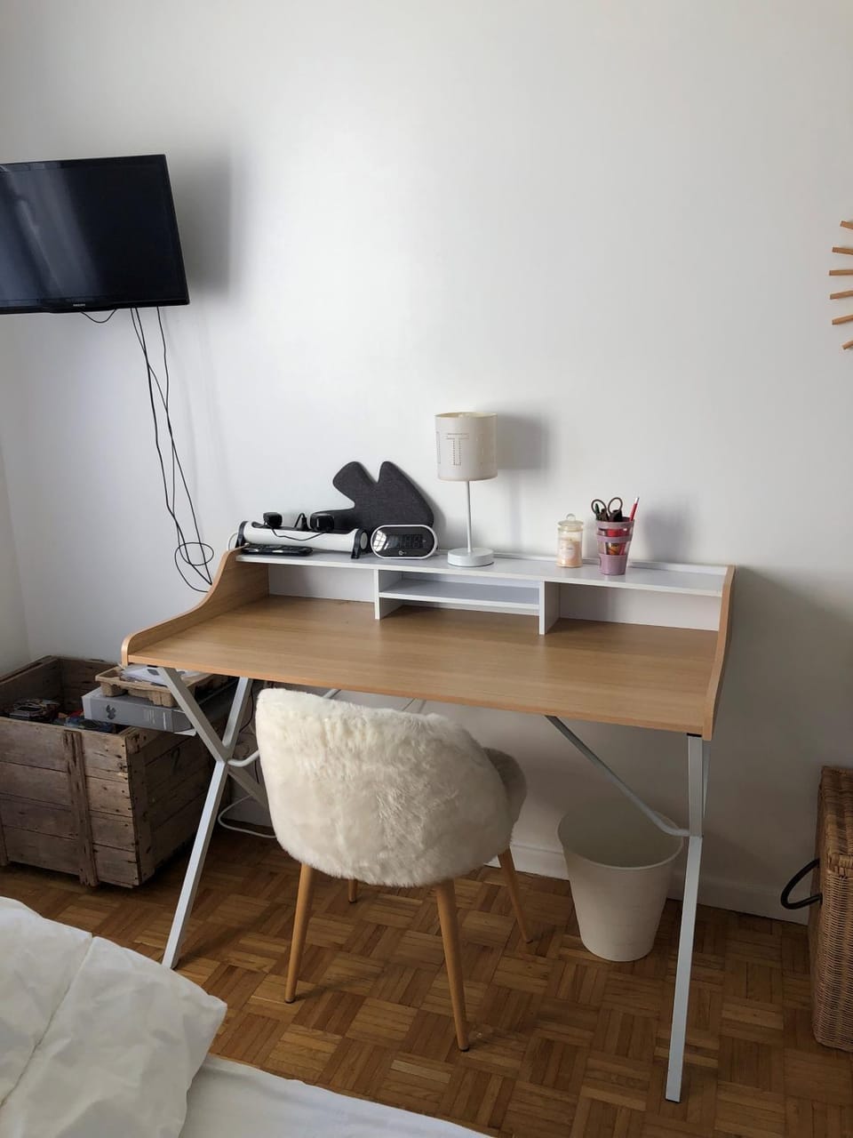 Chambre au calme dans résidence avec terrain de tennis Vacation rental in Île-de-France