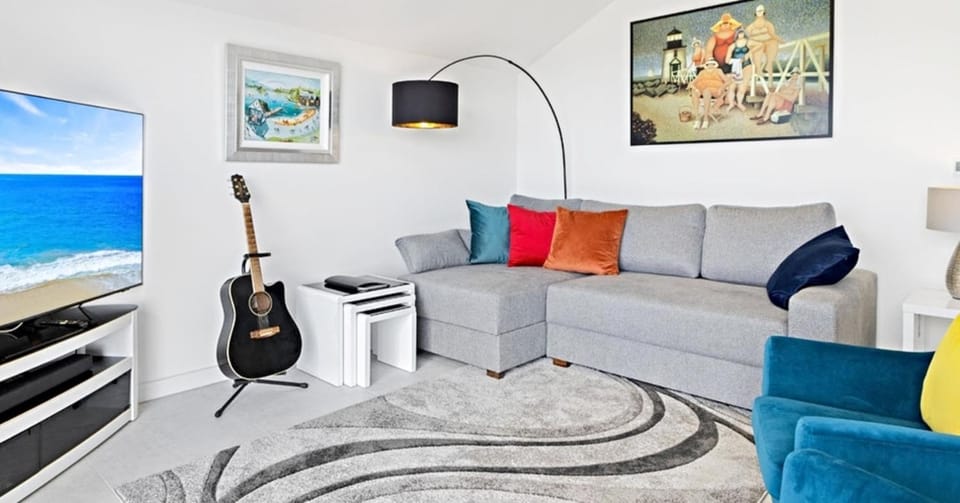 TV and multimedia, Seating area