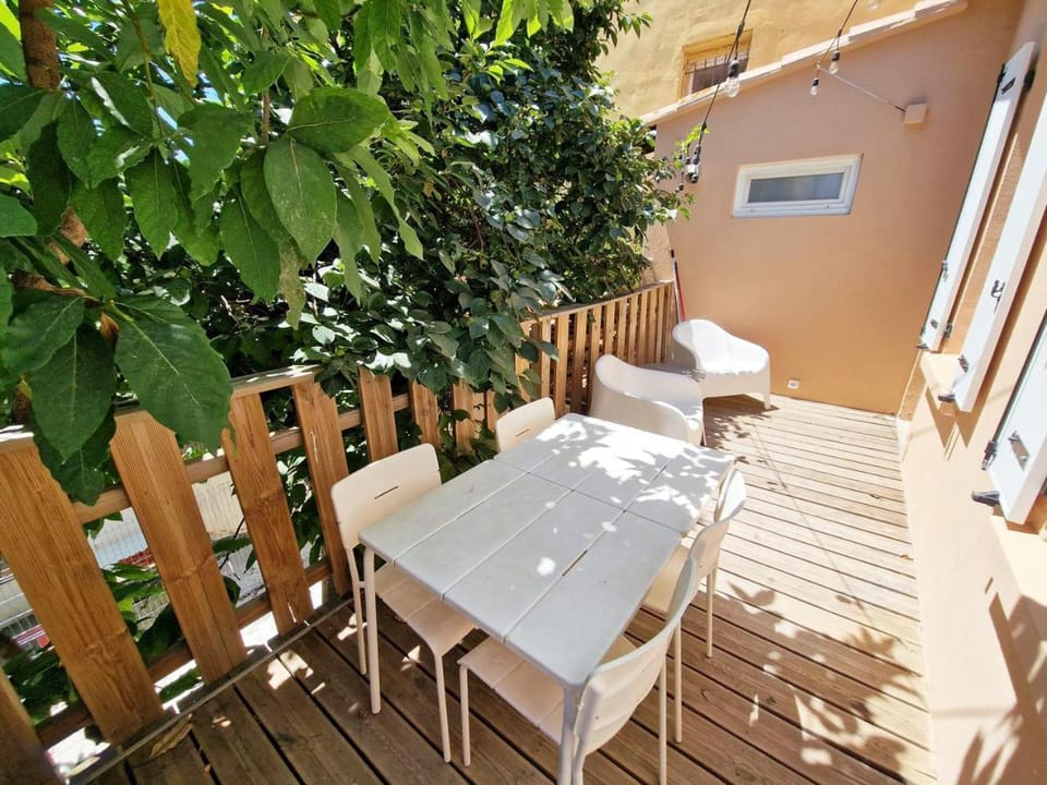 GregBnb - CLIMATISE - T2 Terrasse 38m2 - WiFi Apartment in Toulon