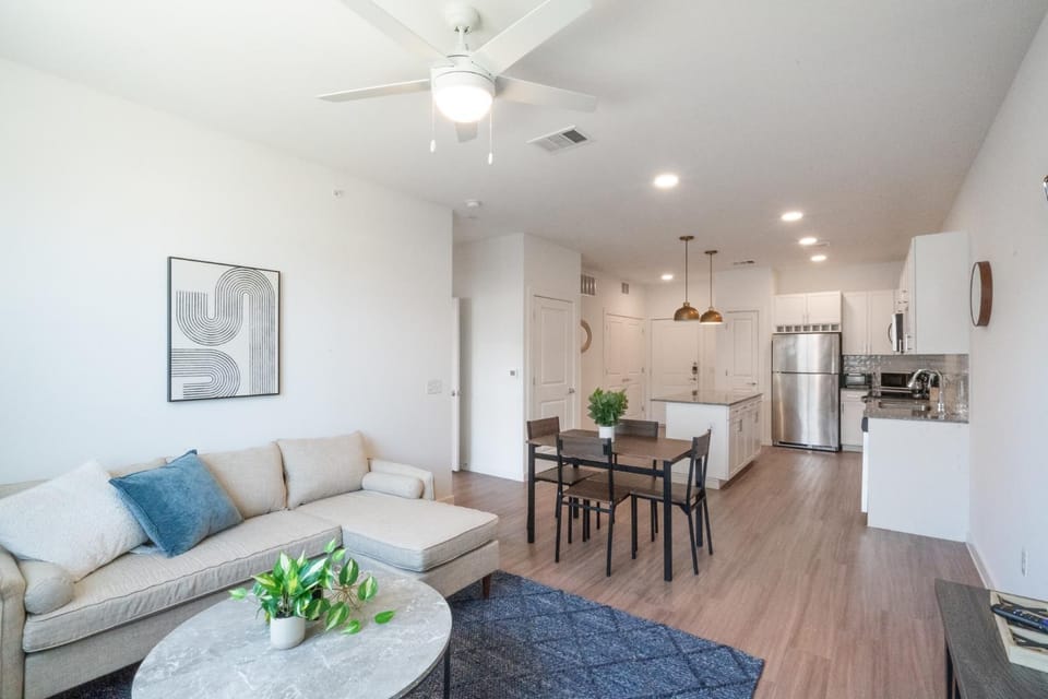 Spectra Parks 7310, Stunning Austin Oasis Apartment in Austin