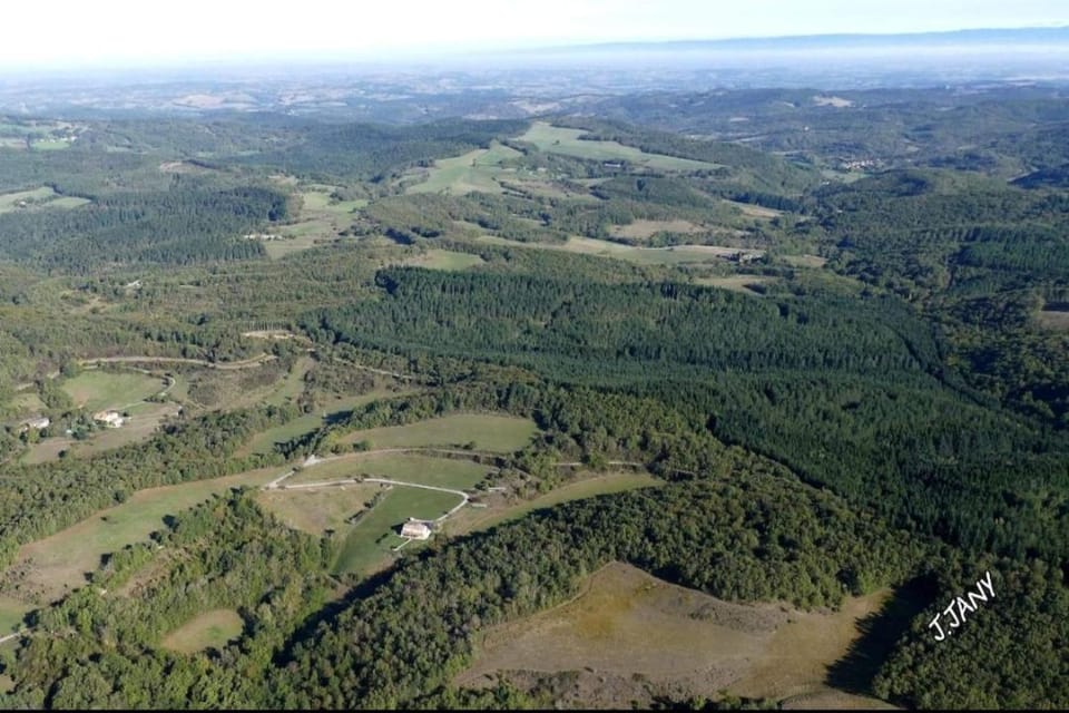 Bulle perchée Luxury tent in Occitanie