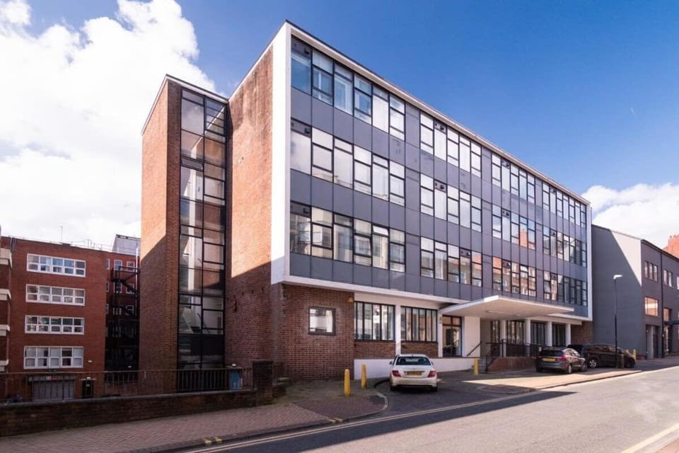 Central Preston Modern 1 Bedroom Apartment Apartment in Preston