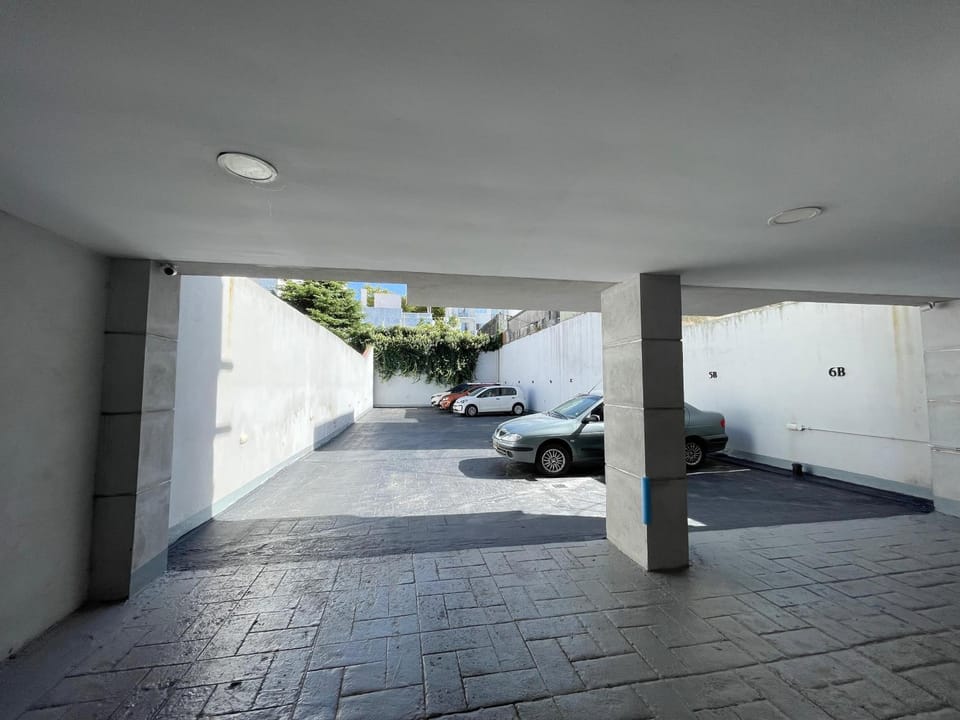 Day, Parking
