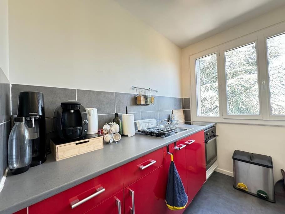 Appartement proche cézeaux - LéonBlum Apartment in Clermont-Ferrand