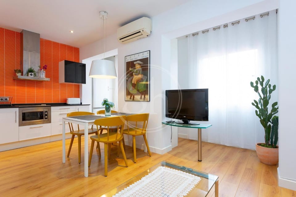 Cozy apartment beside Sagrada Familia Apartment in Barcelona