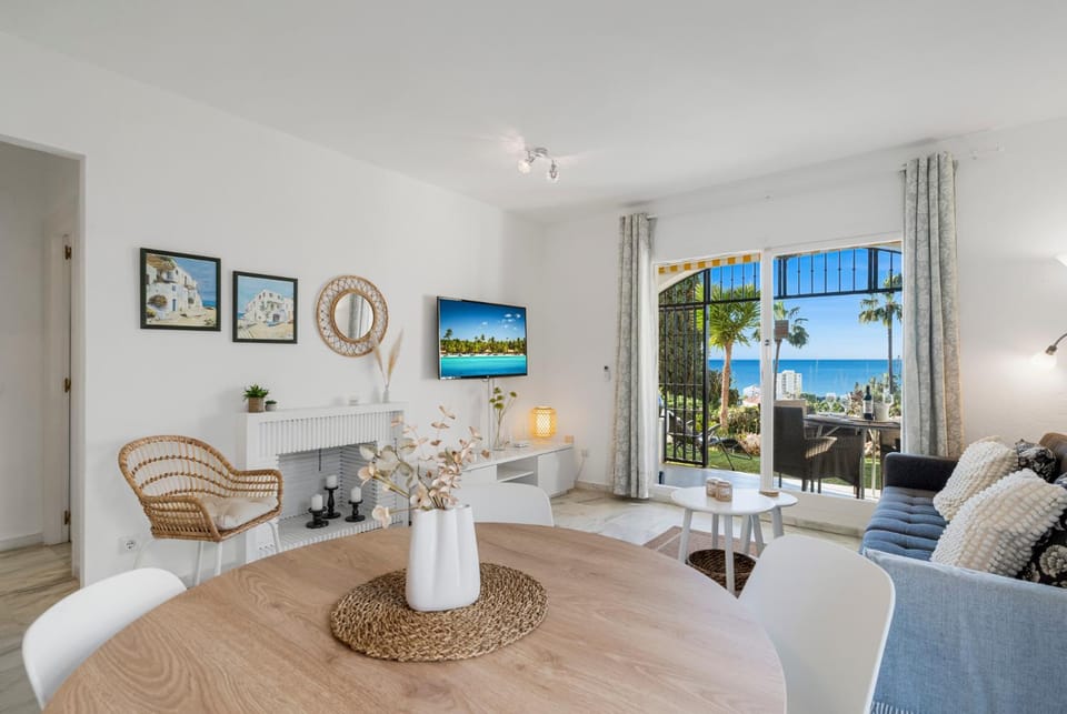 Pool and garden apt by Costarentals - Ref 253 Apartment in Costa del Sol