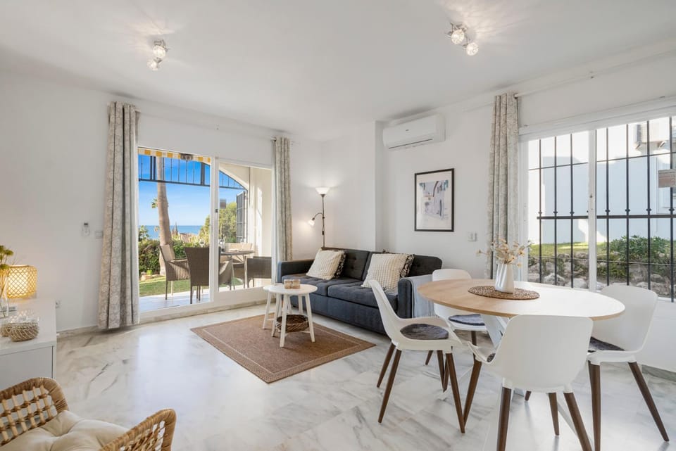 Pool and garden apt by Costarentals - Ref 253 Apartment in Costa del Sol