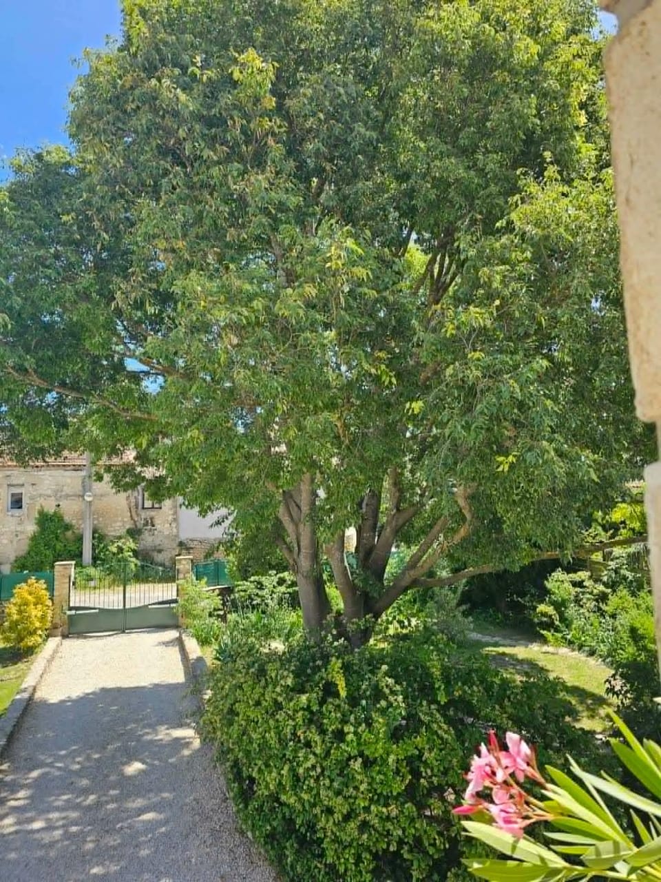Partie de villa Apartment in Le Thor