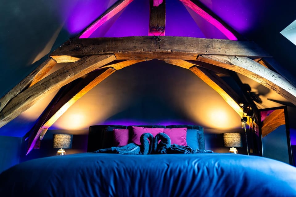 Bed, Bedroom