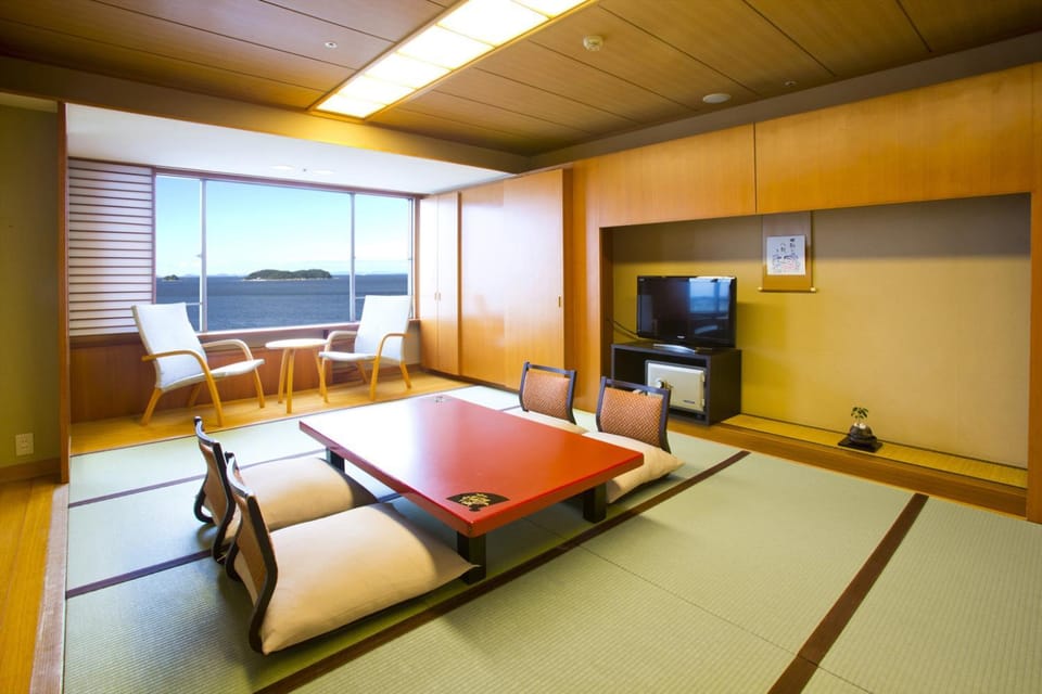 Seating area, Bedroom
