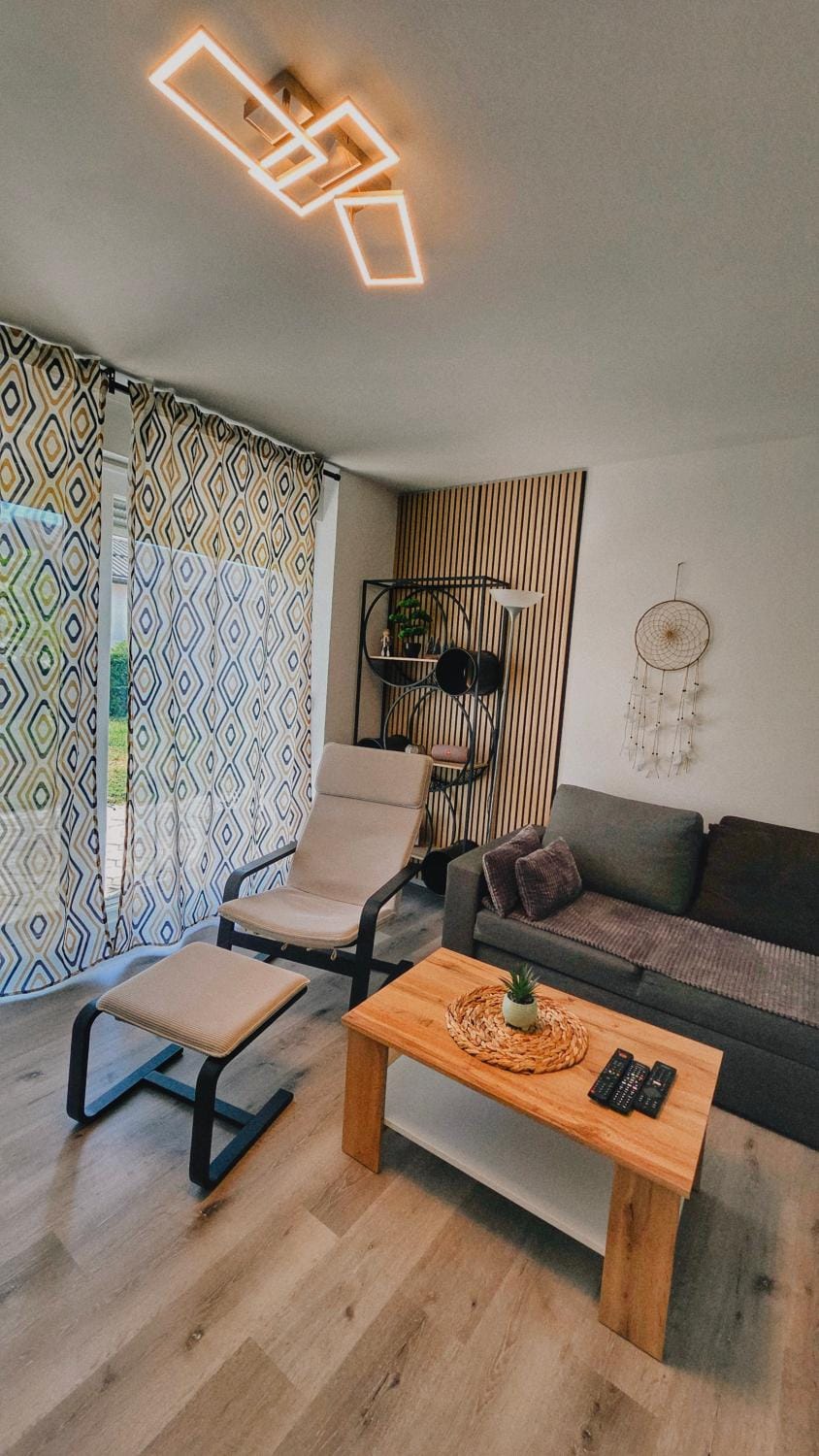 Simona's place-Free private parking Apartment in Ljubljana