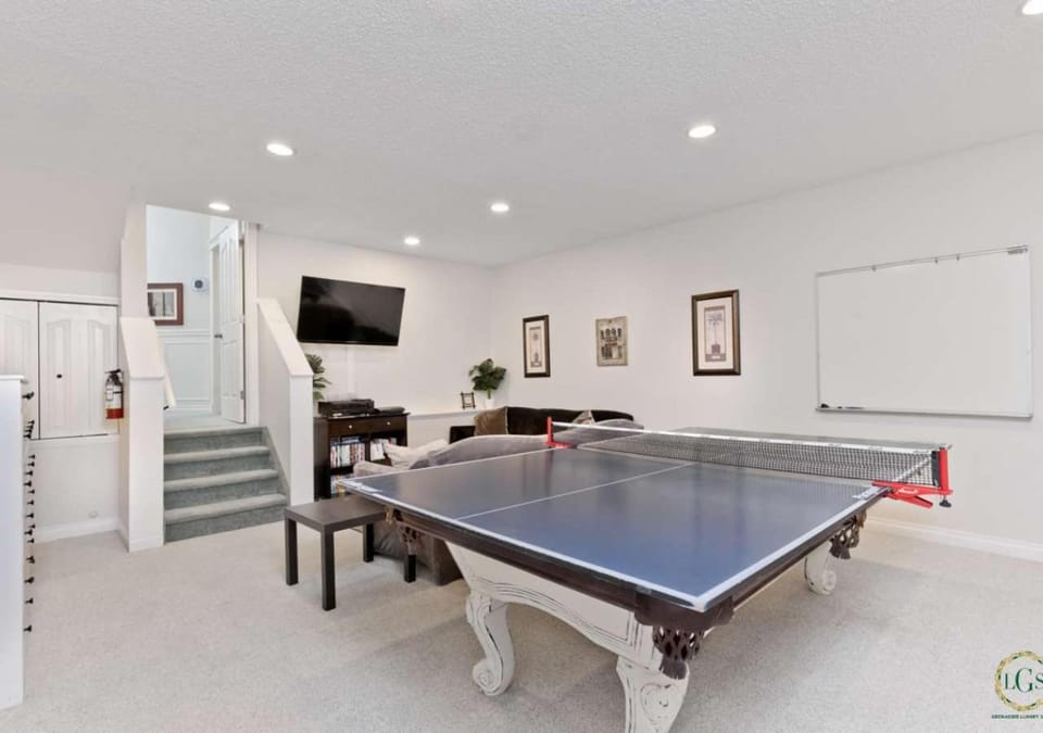 Table tennis
