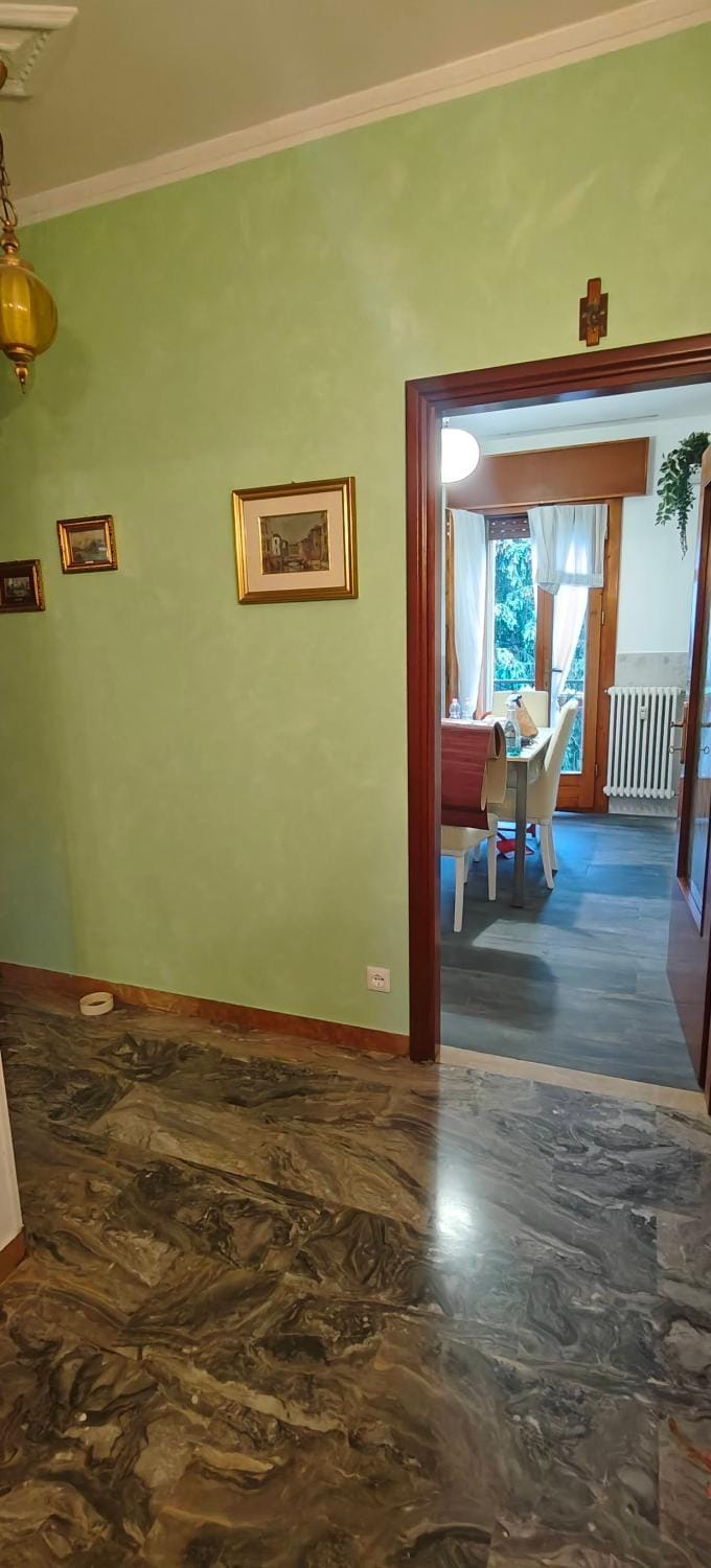Facade/entrance, Kitchen or kitchenette