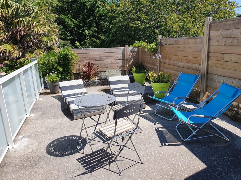 Patio, Garden view, sunbed