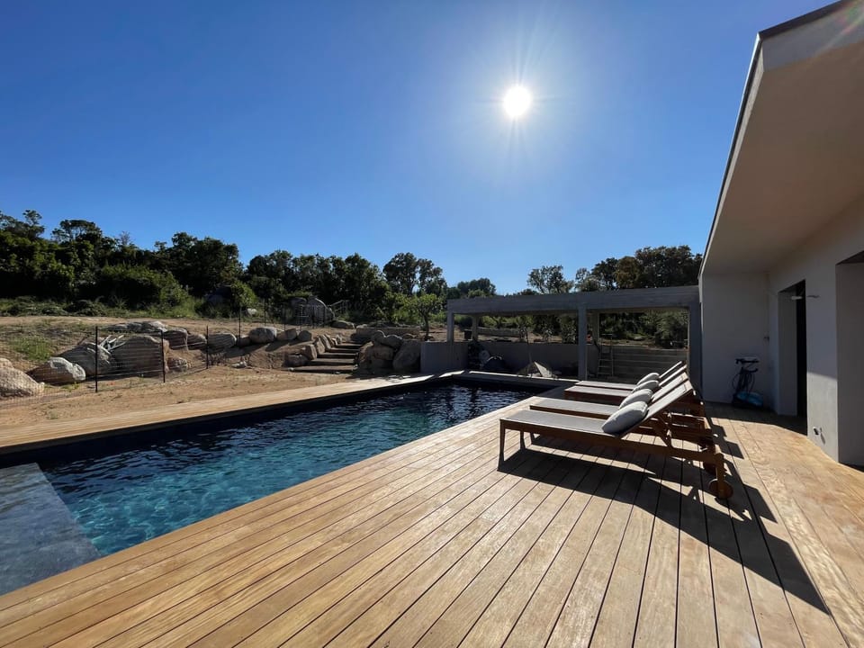 Patio, Natural landscape, Balcony/Terrace, Swimming pool, sunbed