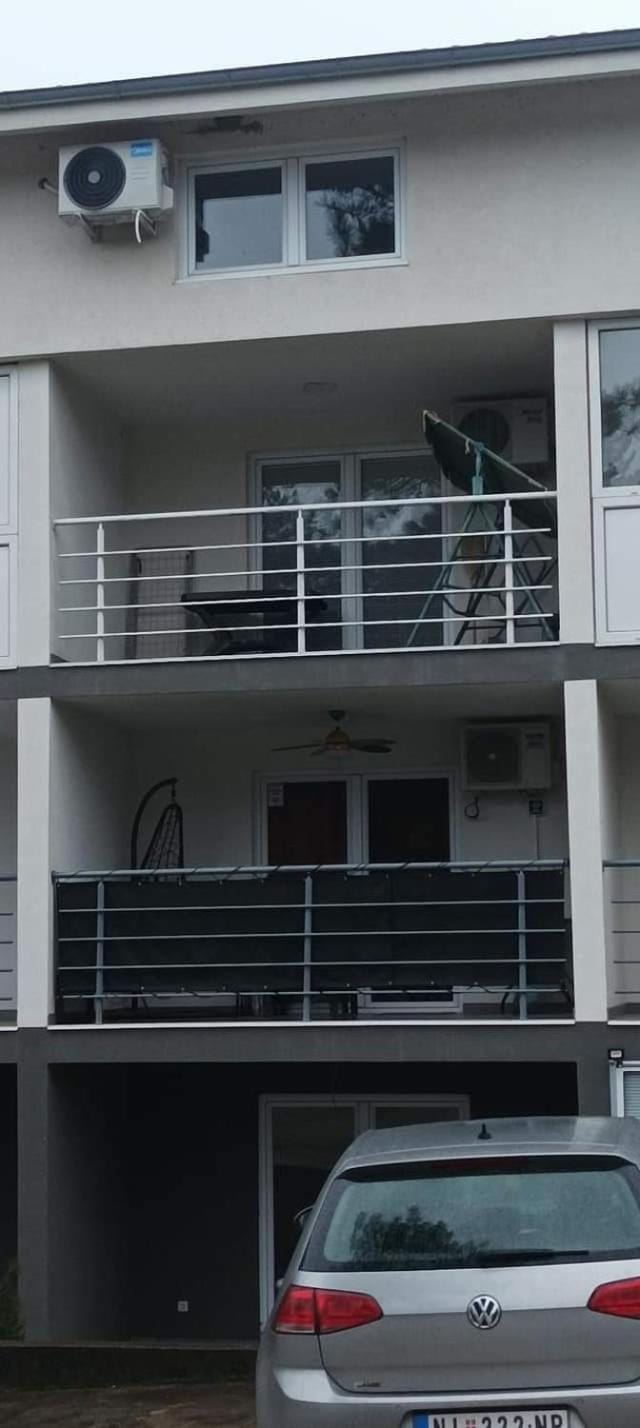 Property building, View (from property/room), Balcony/Terrace