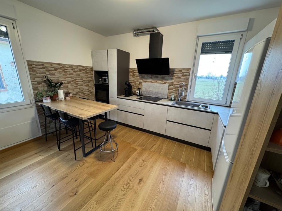 Kitchen or kitchenette