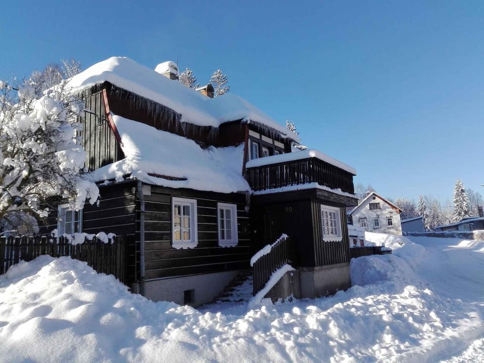 Property building, Winter