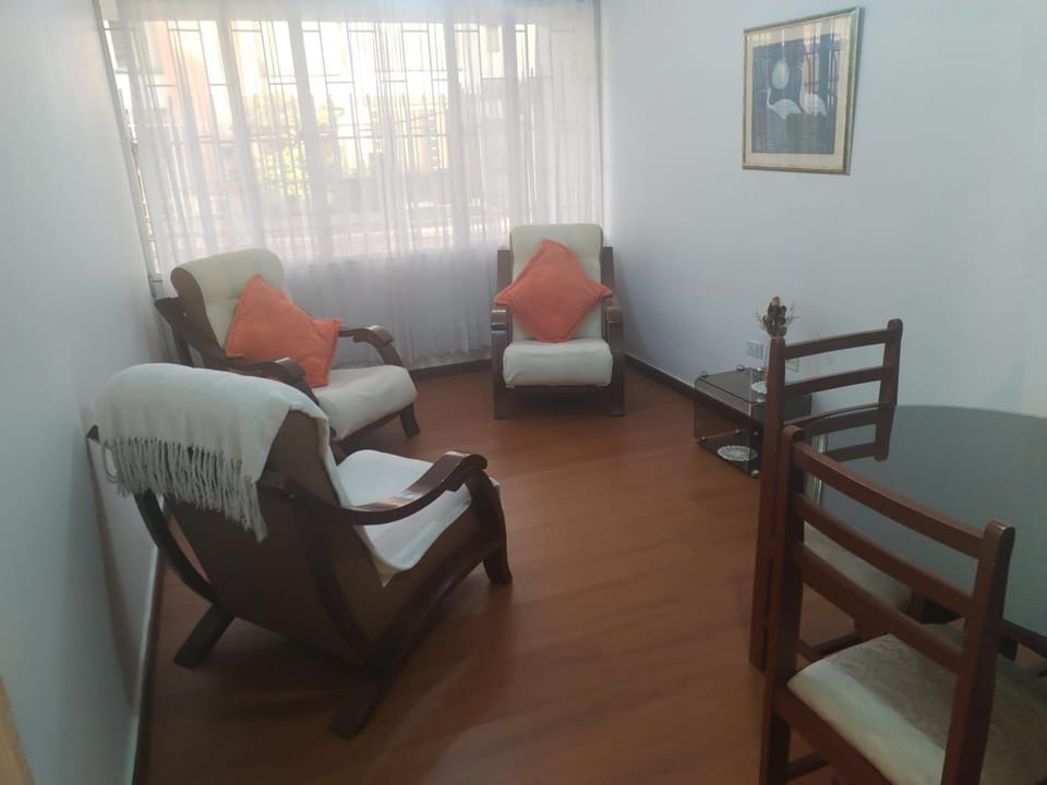 Apartamento Amoblado, Duitama calle 11 No 37A-62 primer piso Apartment in Duitama