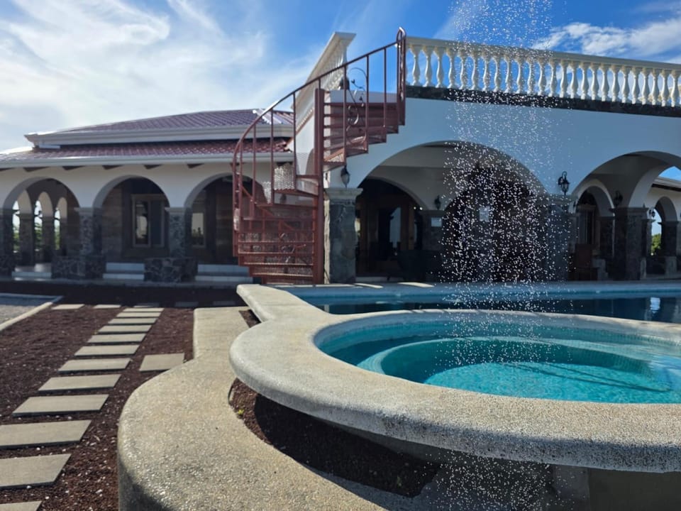 Day, Natural landscape, Pool view, Swimming pool