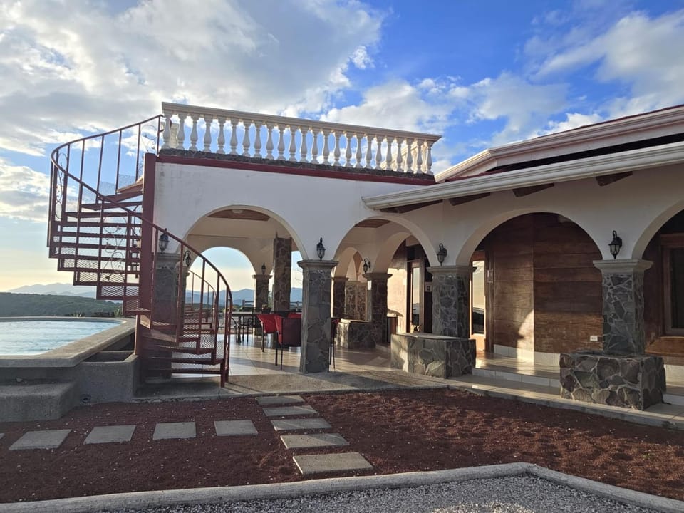 Patio, Day, Natural landscape, View (from property/room), Balcony/Terrace, Sea view
