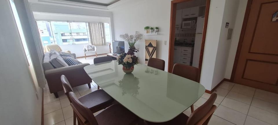 3 dormitórios, com excelente localização, vista para a Praça Flávio Boianoviski e para o mar Apartment in State of Rio Grande do Sul