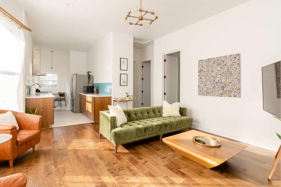Stay Portland - Heart of Portland MidCentury Dream 95 WalkScore 3BR House in Portland