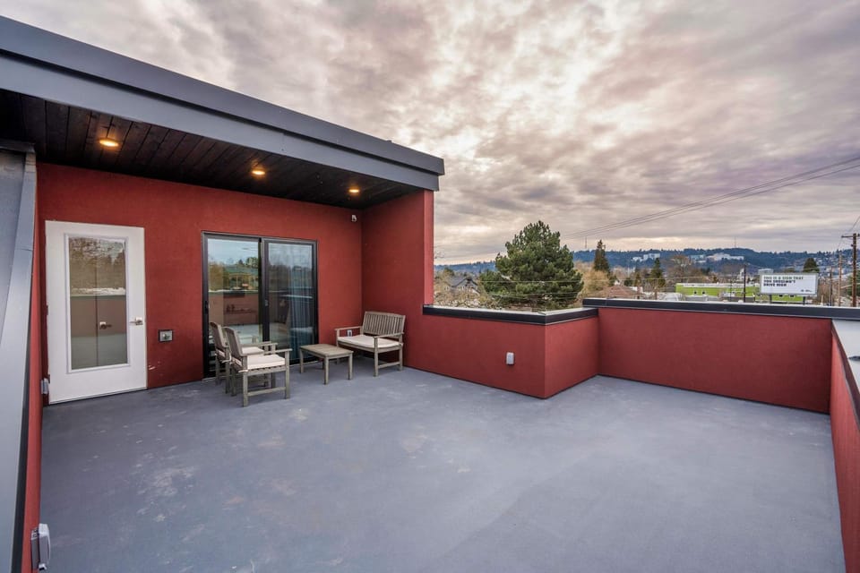 Stay Portland - Crossroads Vintage Funk Penthouse - 94 WalkScore House in Portland