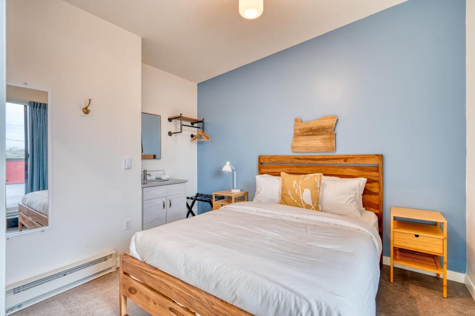 Stay Portland - Crossroads Vintage Funk Penthouse - 94 WalkScore House in Portland