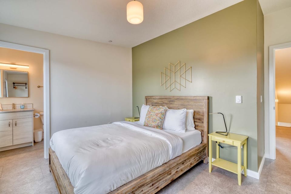 Stay Portland - Crossroads Vintage Funk Penthouse - 94 WalkScore House in Portland