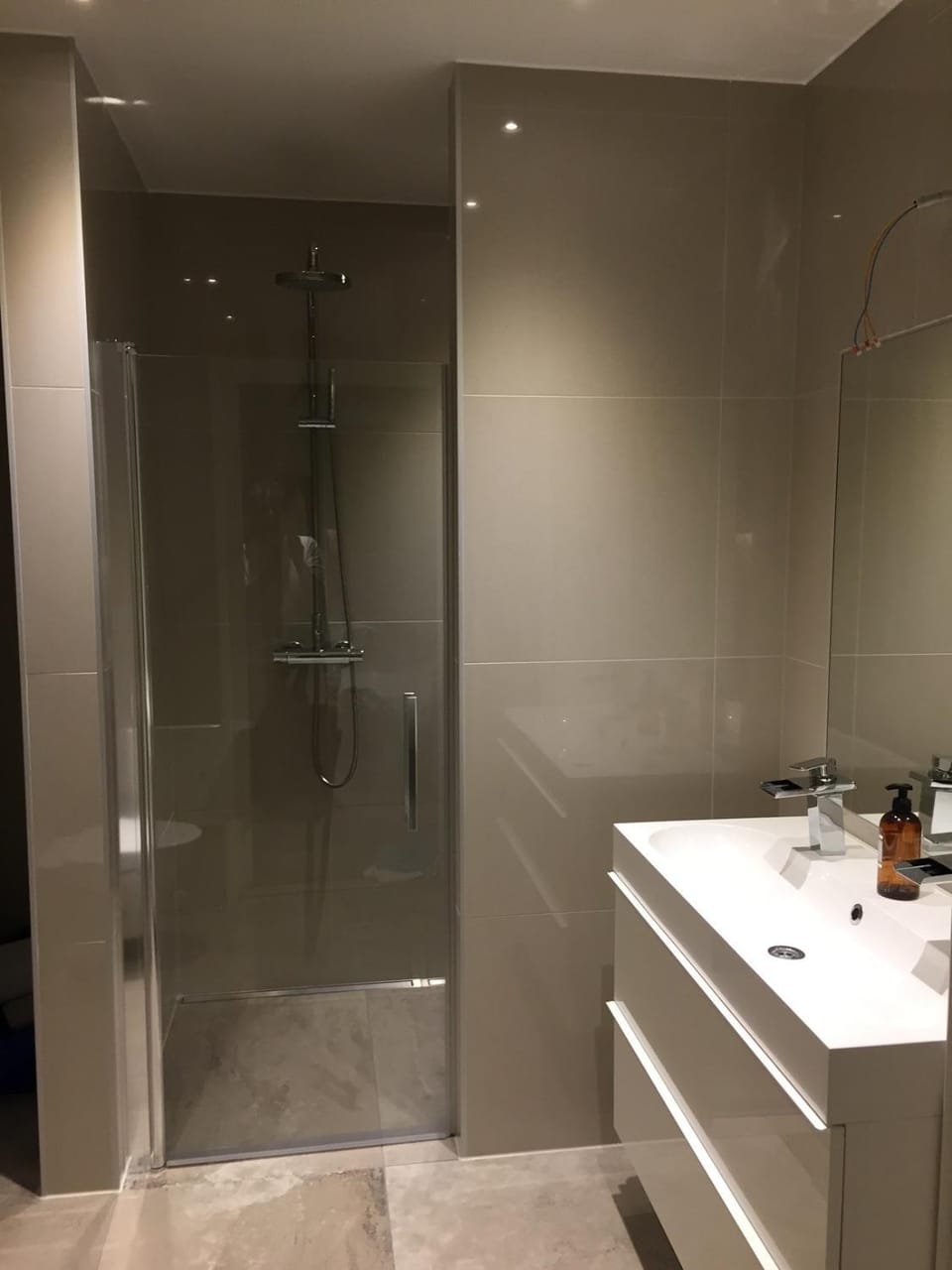 Shower, Bathroom