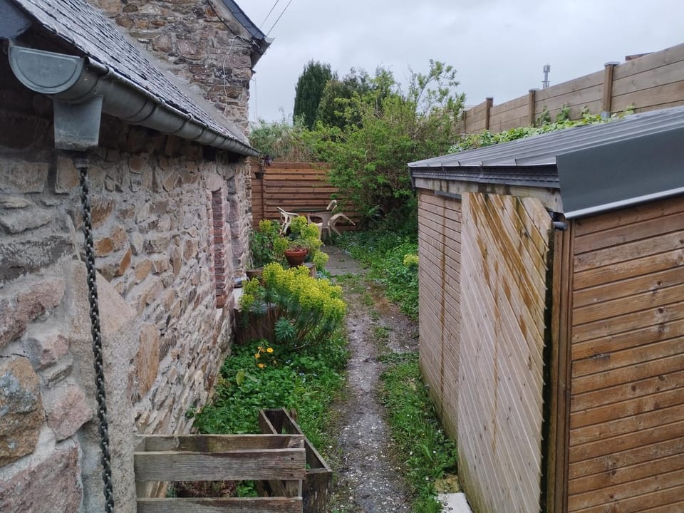 Garden, Garden, Balcony/Terrace