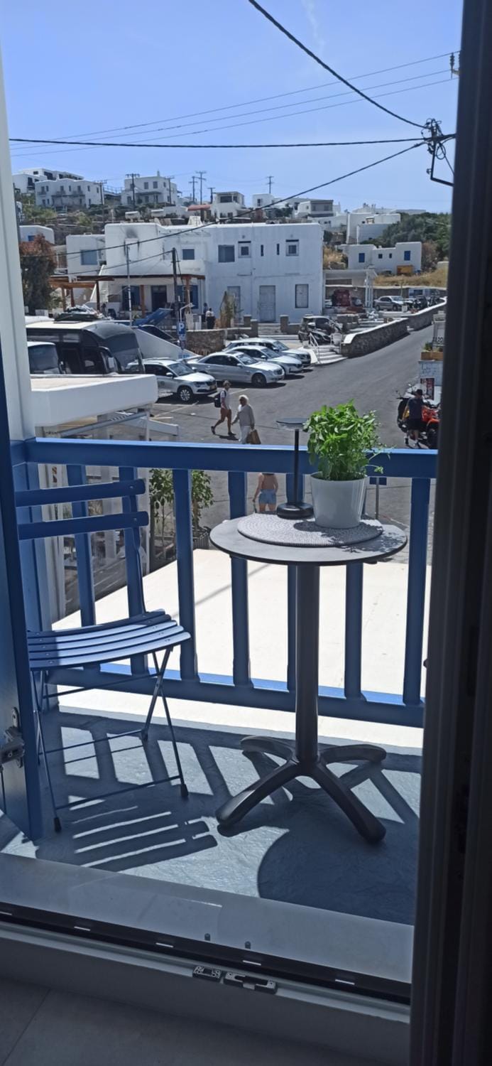 Balcony/Terrace, City view