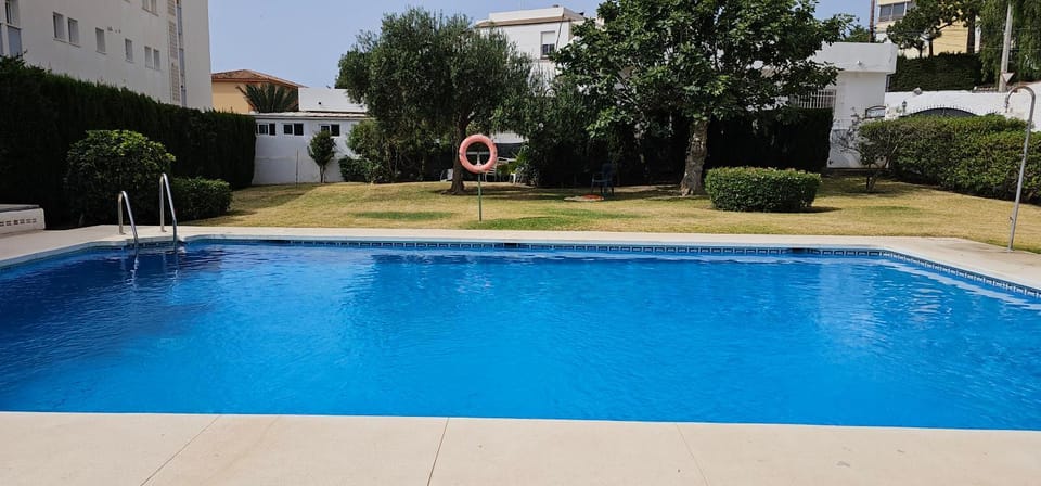 Beach Santa Ana, pool, 2 free parking, WiFi, 3 bedrooms, for 6-7 people, large terrace with Sea view Apartment in Benalmadena