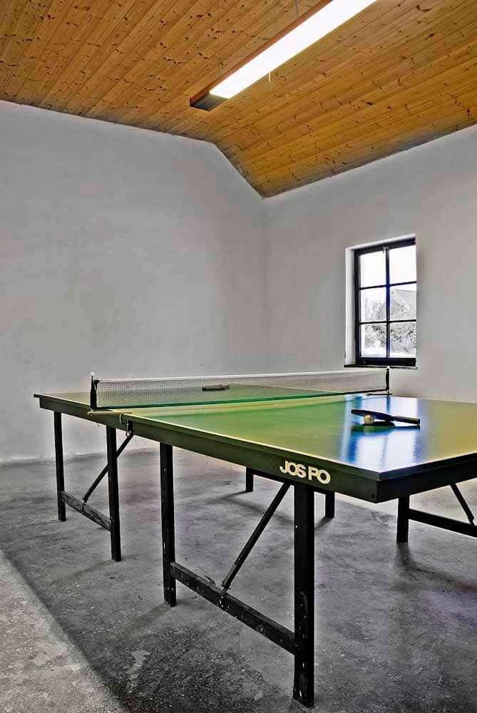 Table tennis