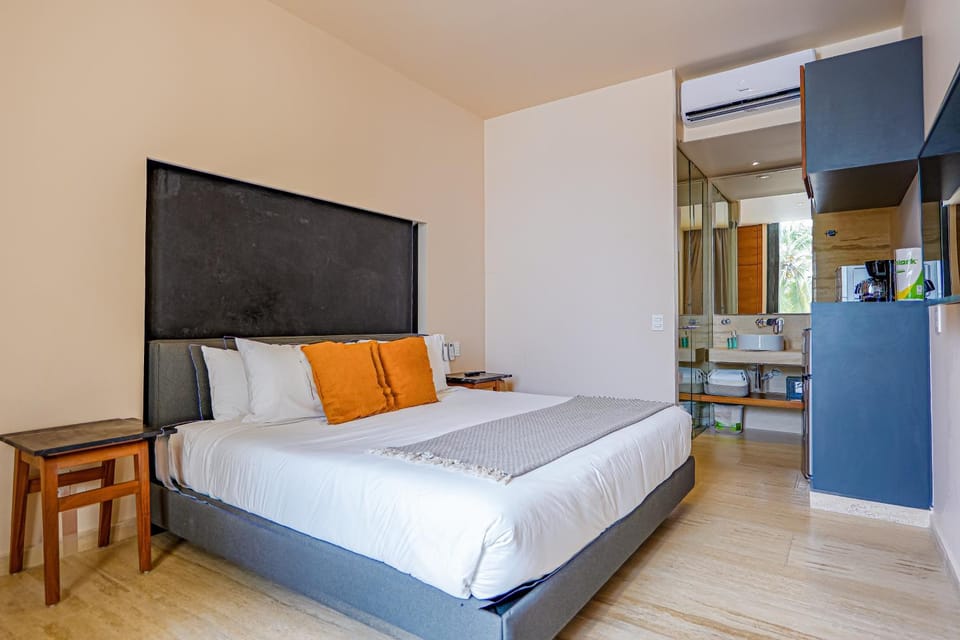 Ceren Luxury Apartments # 203b Studio Hotel in Playa del Carmen