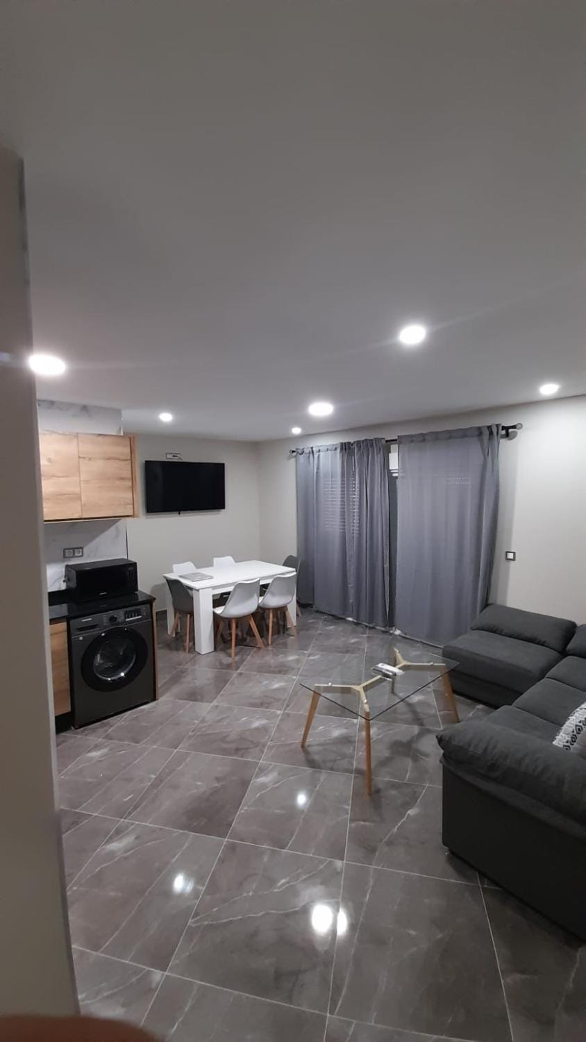 TV and multimedia, Kitchen or kitchenette, Living room