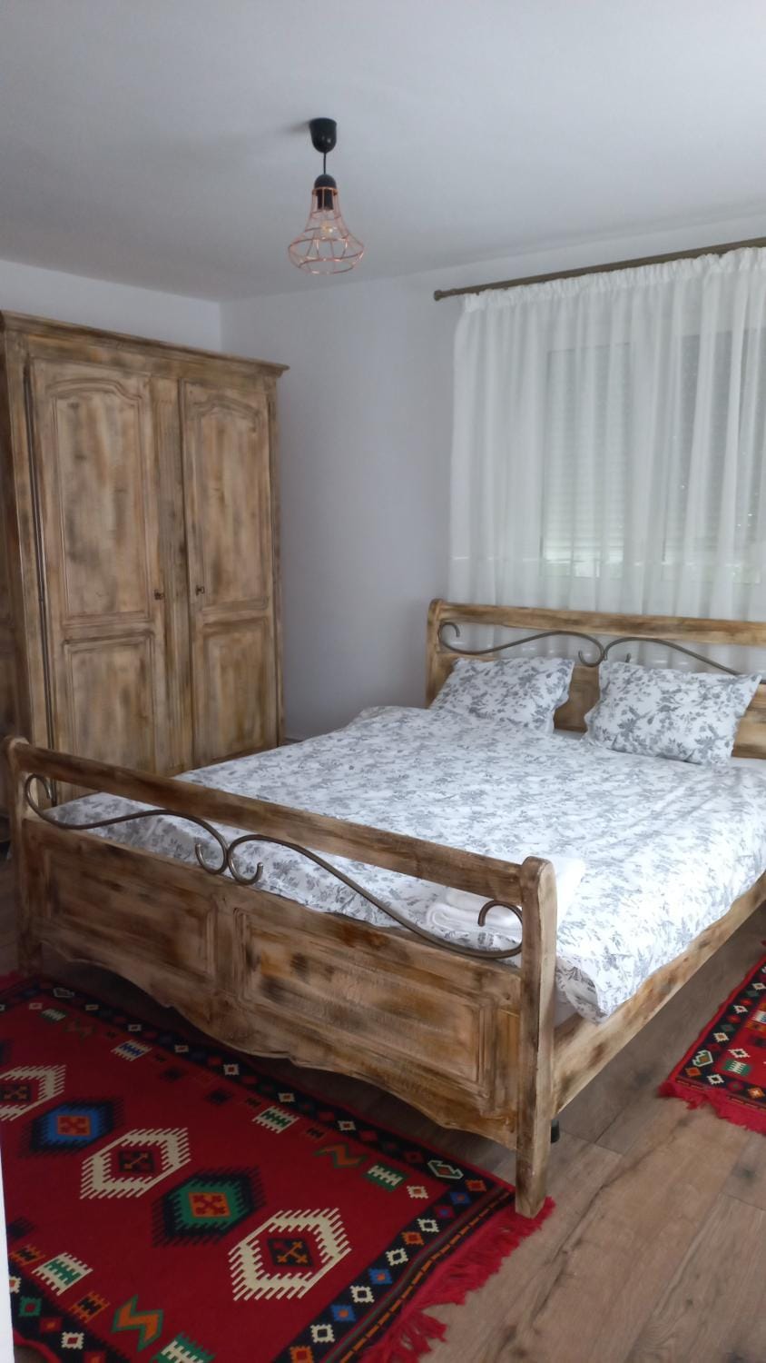 La Marginea Pădurii House in Prahova, Romania