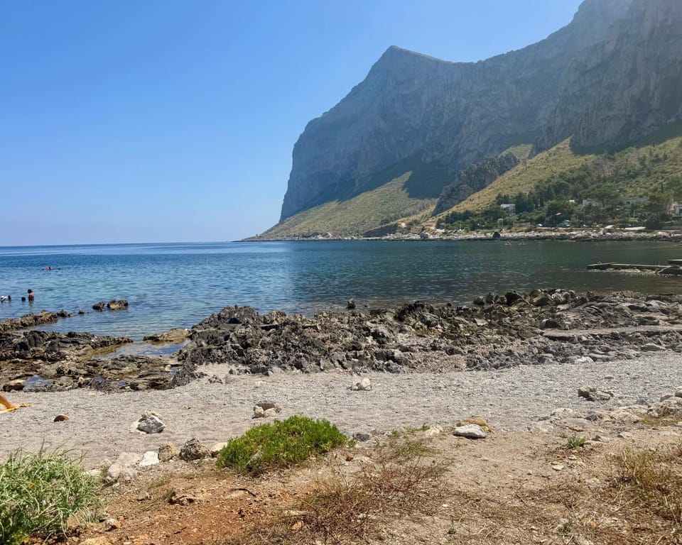 Nearby landmark, Day, Natural landscape, Beach, Lake view, Mountain view, River view, Sea view